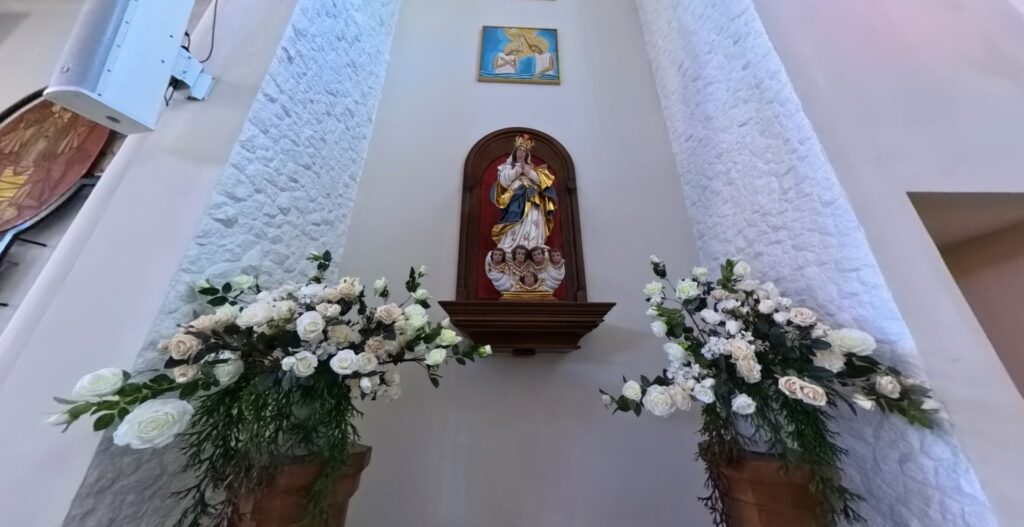 Lado Direito Altar
